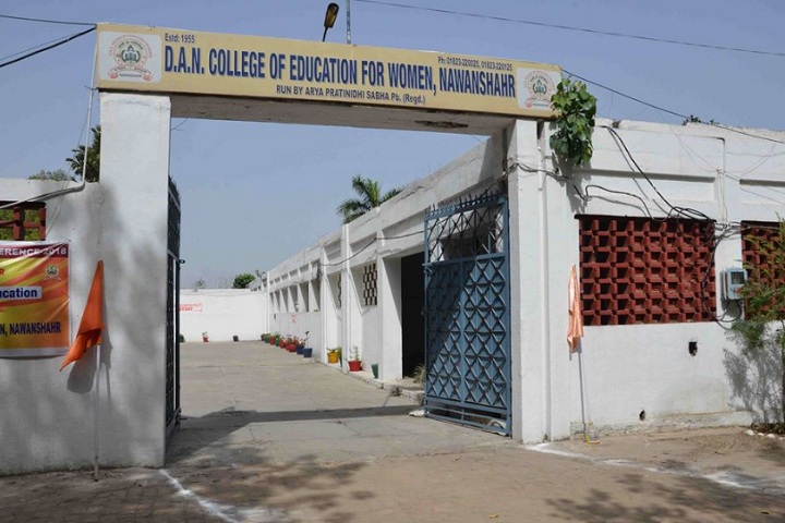 https://cache.careers360.mobi/media/colleges/social-media/media-gallery/19645/2020/6/30/Campus Entrance of DAN College of Education for Women Nawanshahr_Campus-View.jpg